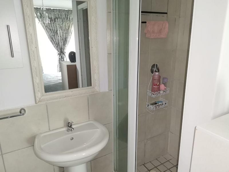 2 Bedroom Property for Sale in Island View Western Cape